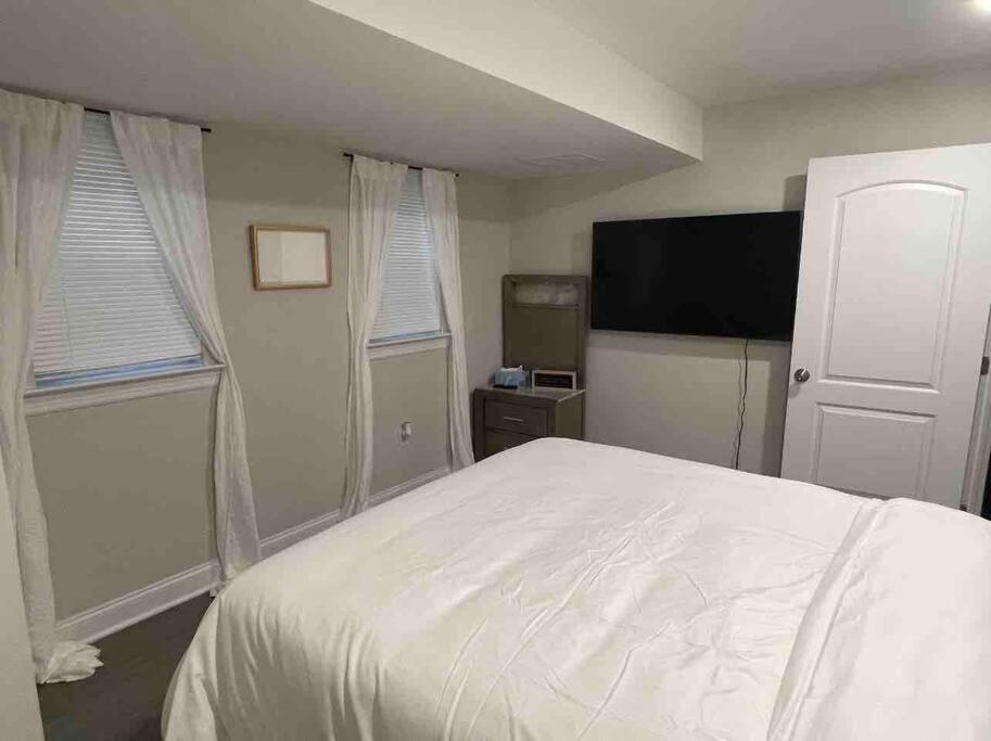 Luxury **Cozy• 2 Bedroom 2 Min. From Ewr / Newark Downtown Bagian luar foto
