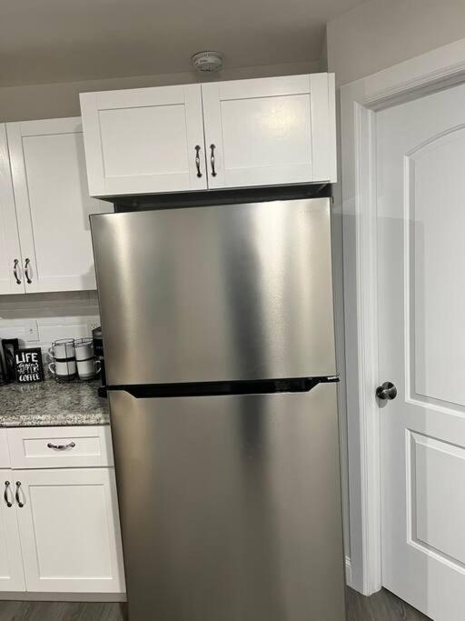 Luxury **Cozy• 2 Bedroom 2 Min. From Ewr / Newark Downtown Bagian luar foto