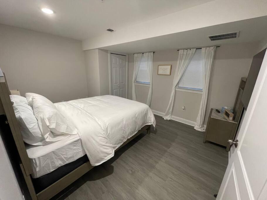 Luxury **Cozy• 2 Bedroom 2 Min. From Ewr / Newark Downtown Bagian luar foto